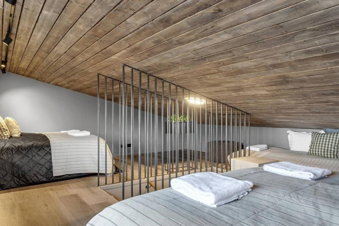 Luxury Log Home With A Hot Tub เซลฟอส ภายนอก รูปภาพ
